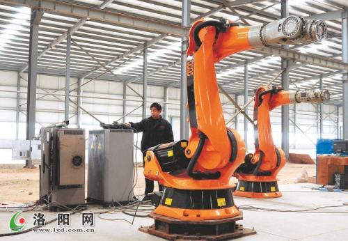 工業(yè)機(jī)器人控制器性能優(yōu)化與智能升級(jí) 開(kāi)啟智能制造新篇章
