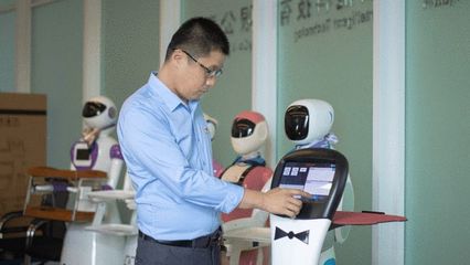 智能機器人的研發(fā) 創(chuàng)新與挑戰(zhàn)